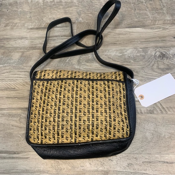 Carlos Falchi Multi Media Straw Flap Over Crossbody Bag - Picture 4 of 11